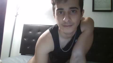 raveen529957 online show from May 8, 2:34 am