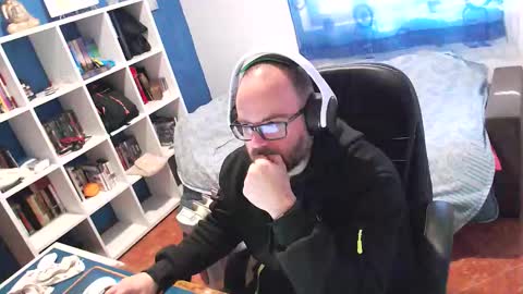 ravingr3d3 online show from February 20, 9:22 am