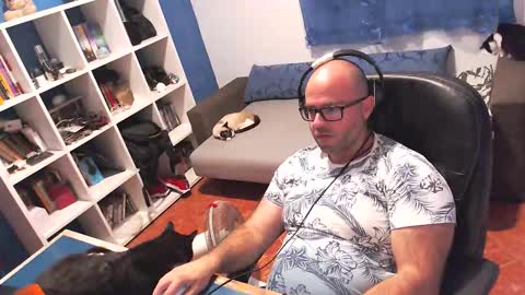 Snapshot of ravingr3d3 chatting on October 11, 8:57 pm ravingr3d3 online show from October 11, 8:57 pm