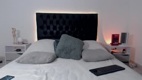 Ray online show from November 18, 12:03 am