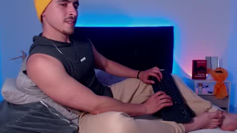 Ray online show from October 30, 12:13 am