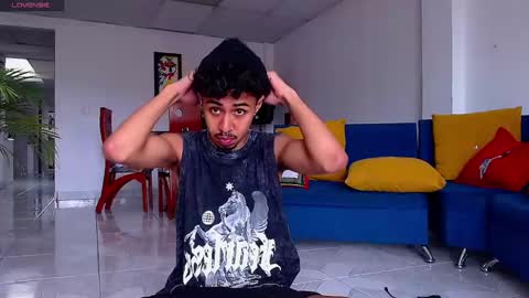 Snapshot of raydevil_ chatting on January 4, 6:40 pm Rayn online show from January 4, 6:40 pm