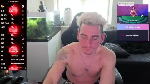 Rayzel online show from May 31, 12:48 pm