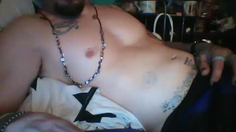 Snapshot of recka810 chatting on February 27, 6:29 am recka810 online show from February 27, 6:29 am