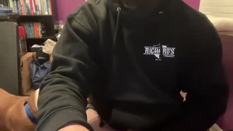 redrover69420 online show from October 28, 1:08 am