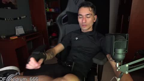 Red online show from February 2, 10:17 pm