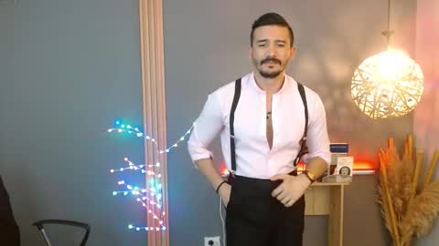   REIKO  online show from March 3, 6:37 pm