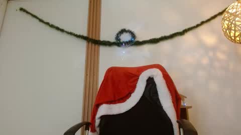   REIKO  online show from December 3, 6:03 pm