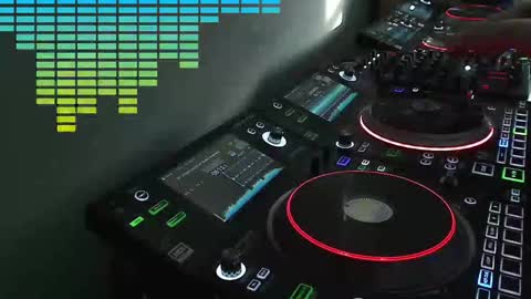 Snapshot of reticuli chatting on October 26, 9:06 pm GearPorn online show from October 26, 9:06 pm
