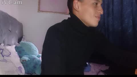 reymasterhot online show from September 18, 5:37 pm