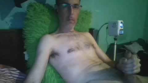 reyes_albert2006 online show from March 23, 7:58 am