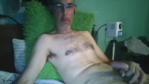 reyes_albert2006 online show from September 22, 6:24 am