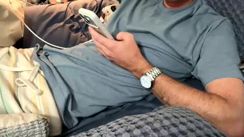 reyheds online show from May 24, 6:41 am
