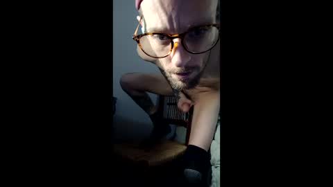 rgilk26 online show from May 18, 4:07 am