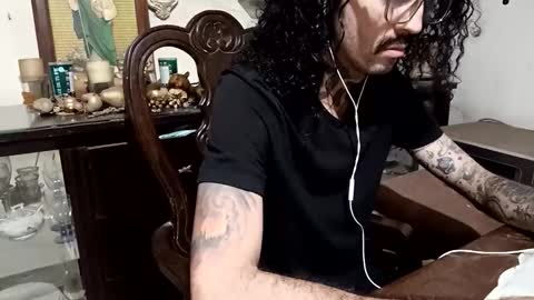 rhinoley online show from October 27, 2:25 am