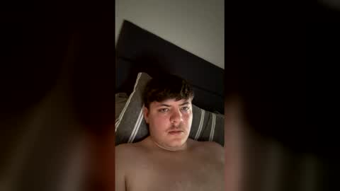 rhys2411 online show from June 5, 9:26 am