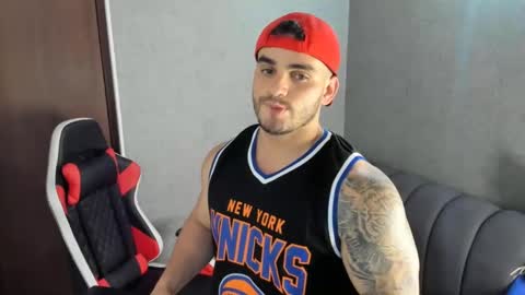 ricardogonzalez666 online show from December 7, 8:27 pm