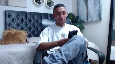 richar_voller online show from October 7, 11:25 am