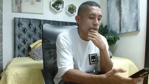 richar_voller online show from February 15, 11:17 am