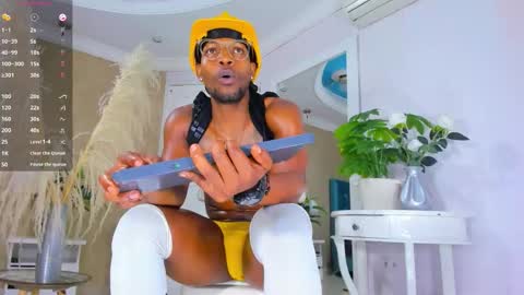 RicoBrowm online show from November 24, 5:19 am