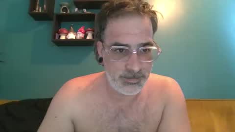 RisA248 online show from March 10, 12:00 pm