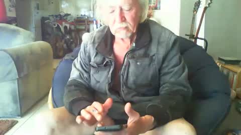 riveratggg online show from December 3, 10:54 am