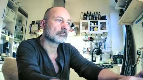 roadrunnerger online show from February 18, 5:00 pm