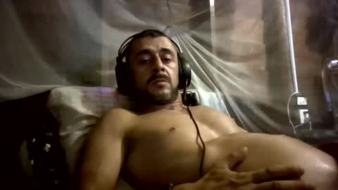 Snapshot of roadsidepicnic01 chatting on January 13, 5:44 pm Daddy online show from January 13, 5:44 pm