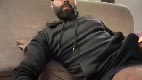 roamexotic00 online show from November 28, 10:00 pm