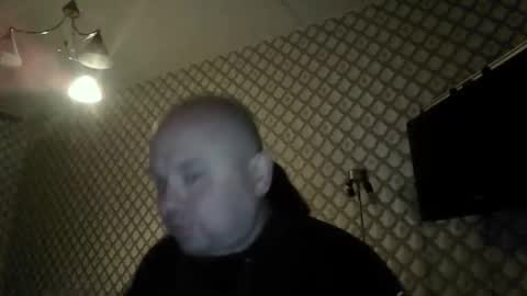 rob18997 online show from December 14, 12:28 am