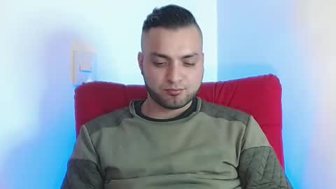 Snapshot of robert_leroy chatting on February 28, 3:59 am Stiven - online show from February 28, 3:59 am