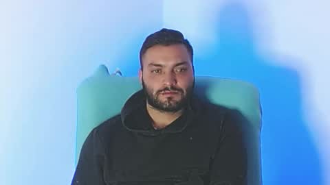 Stiven - online show from November 16, 7:10 am