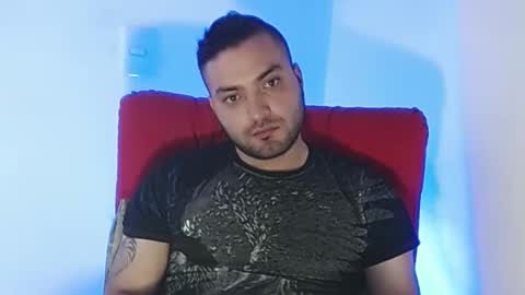 Snapshot of robert_leroy chatting on February 6, 8:23 pm Stiven - online show from February 6, 8:23 pm