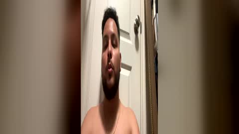 roberto878474 online show from May 16, 8:51 pm