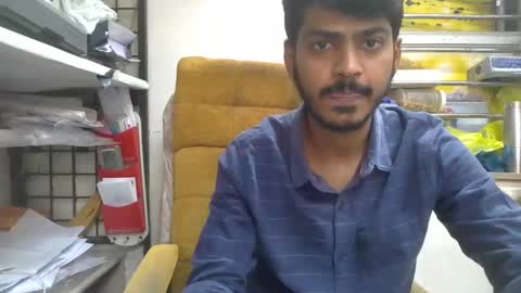 Snapshot of robertsalia220 chatting on December 27, 7:29 am Robertsalia online show from December 27, 7:29 am