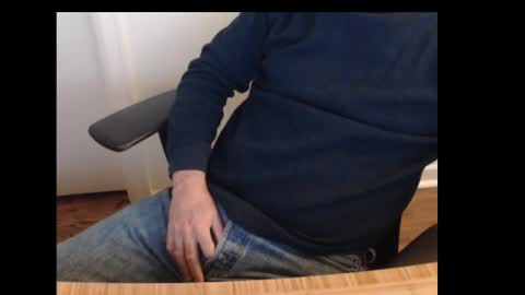 robidan6923 online show from January 17, 1:03 pm