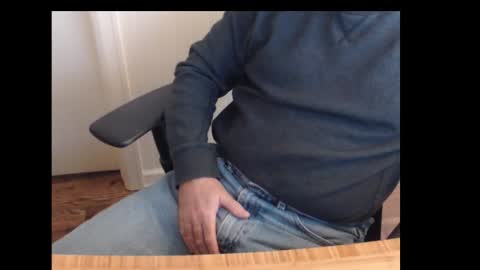 robidan6923 online show from December 4, 3:21 pm