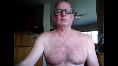 robo0000 online show from September 12, 6:30 pm