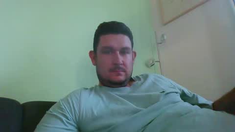 Robin online show from October 11, 1:48 pm