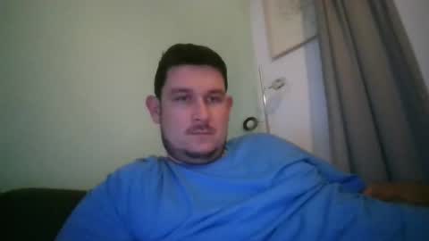 Robin online show from September 21, 8:53 pm