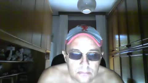 Snapshot of roby360 chatting on September 28, 11:30 am robertino online show from September 28, 11:30 am