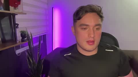 ROBYN online show from February 14, 2:50 am