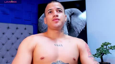 rocco_santos online show from September 12, 7:30 am