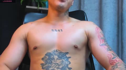 rocco_santos online show from September 18, 8:49 am