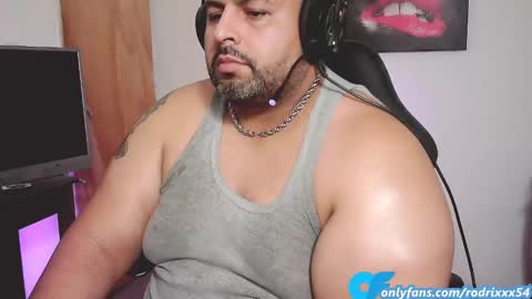 rodrixxx54 online show from February 16, 11:48 pm