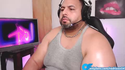 rodrixxx54 online show from February 4, 8:06 pm