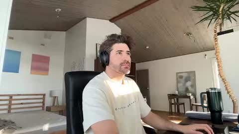 Roger Sterling online show from February 18, 12:03 pm