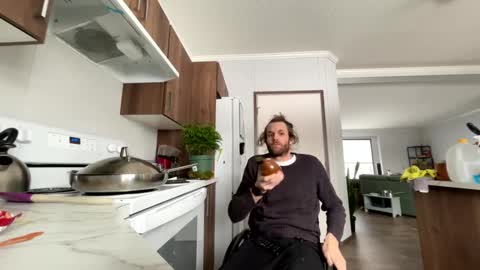 Rollinintheweeds online show from February 16, 9:38 pm