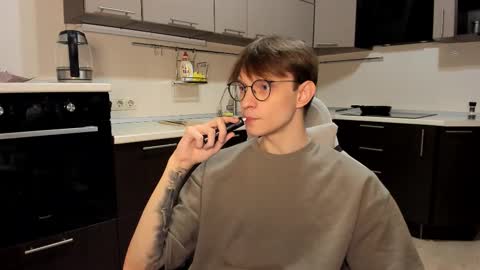 Snapshot of romeo_mercy chatting on October 16, 12:13 pm Romeo online show from October 16, 12:13 pm