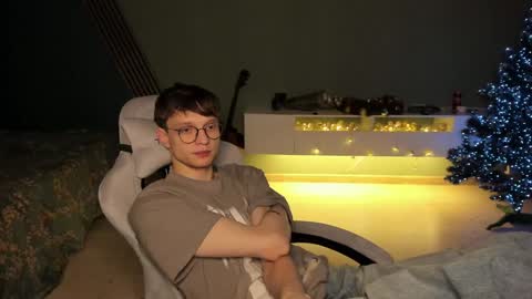 Snapshot of romeo_mercy chatting on December 29, 9:17 am Romeo online show from December 29, 9:17 am